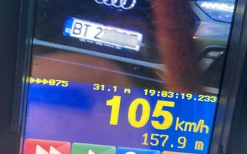 Prins cu 105 km/h în …