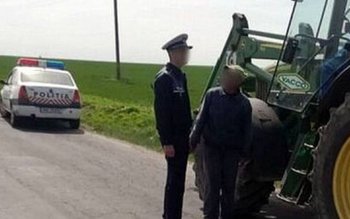 Depistat la volanul unui tractor …