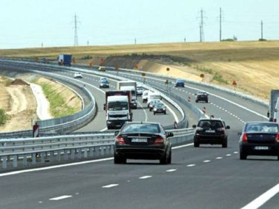 Poliția scoate pe șosele mașini …