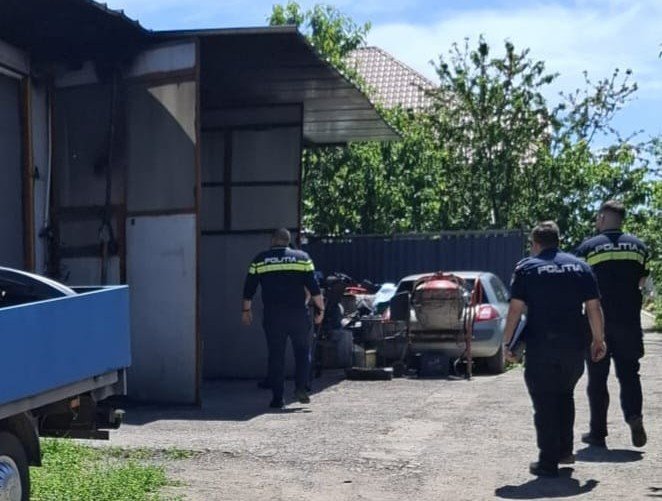 Controale pentru prevenirea și combaterea faptelor ilegale privind deșeurile periculoase - FOTO