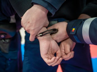Bărbat reținut de polițiști. A …