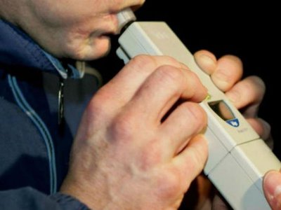 Bărbat depistat sub influența alcoolului …