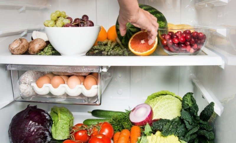Cum depozităm alimentele în siguranță pe timp de caniculă. Recomandările experților