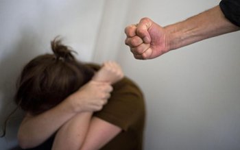 Bărbat reținut pentru violență în …