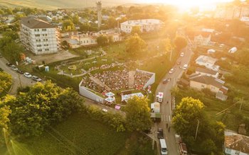 Delia, Eduard Novak și Towns …