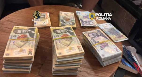 Peste 60.000 de lei recuperați de polițiști în urma unei înșelăciuni online