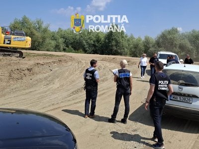 Percheziții, în județele Botoșani și …