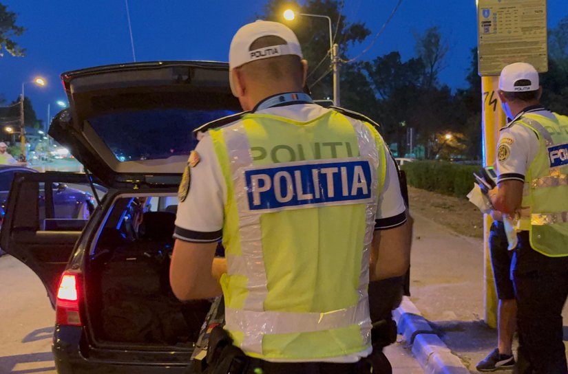 3 permise de conducere și 2 certificate de înmatriculare reținute într-o acțiune a polițiștilor rutieri pentru siguranța rutieră