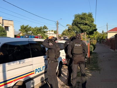 Bărbat reținut în urma perchezițiilor …