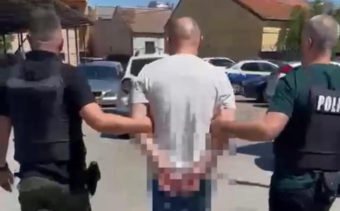 Bărb…