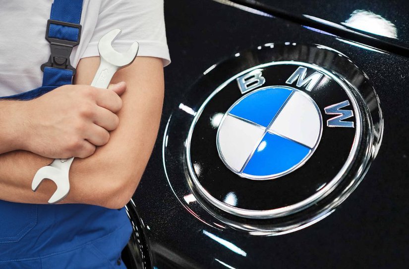 Alertă pentru șoferii BMW. Peste 740.000 de mașini sunt chemate urgent în service. Ce probleme s-au descoperit