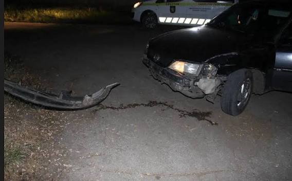 Dosar penal întocmit de polițiști în urma producerii unui accidenr. Un șofer beat a lovit un cap de pod