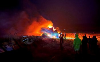 Incendiu violent la un depozit …