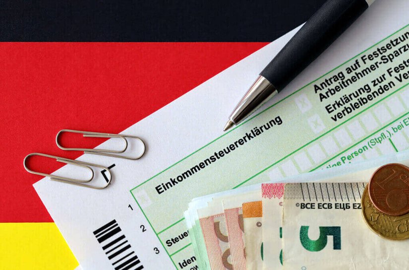 Românii care lucrează în Germania, afectați de o nouă regulă: pot primi mai puțini bani la salariu fără să fie anunțați