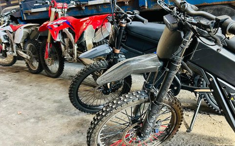 Moto…