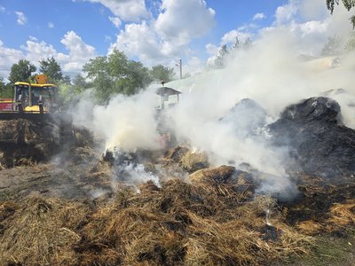 Incendiu la un depozit de …