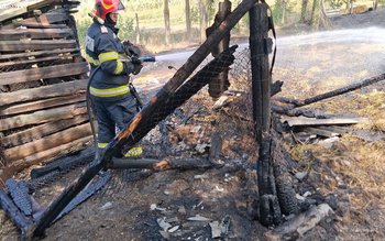 Patru incendii de vegetație uscată …