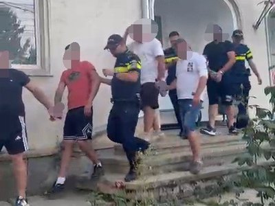 Cinci tineri din Rădăuți-Prut reținuți …