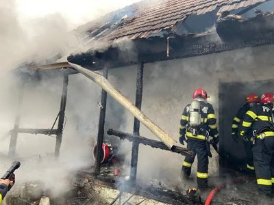 Incendiu izbucnit de la un …