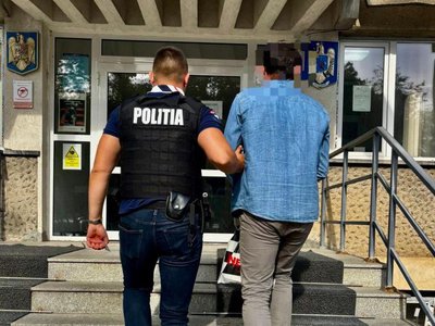 Reținut de polițiști pentru uz …