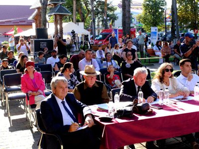 Memorialul Ipotești invită profesorii la …