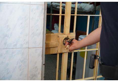 Botoșănean ridicat de acasă și dus direct la Penitenciar