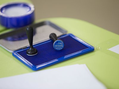 Ștampila de vot ar putea …