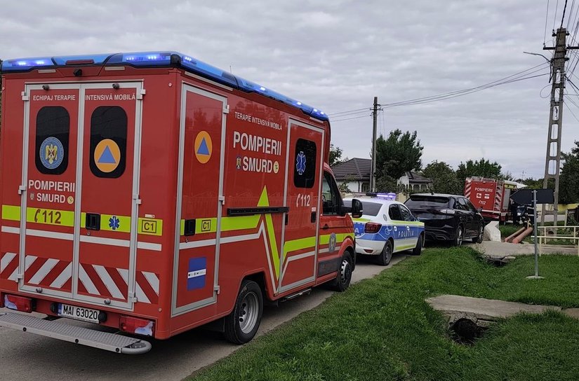 Femeie de 65 de ani salvată de pompieri dintr-o fântână adâncă de aproximativ șase metri