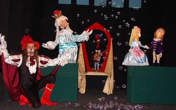 Motanul încălțat la Teatrul Vasilache …