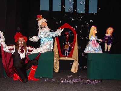 Motanul încălțat la Teatrul Vasilache …
