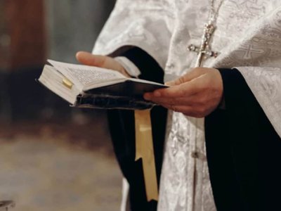 Fals preot din Cristinești, care …