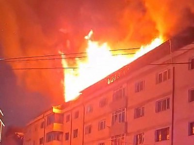 Incendiu violent la un bloc …