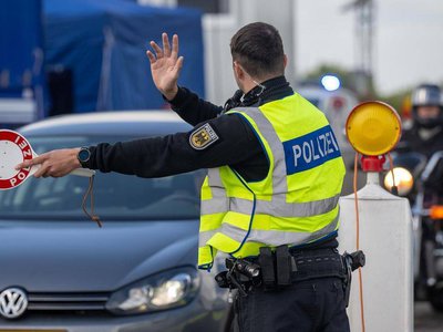 Germania prelungește controalele la frontiere …