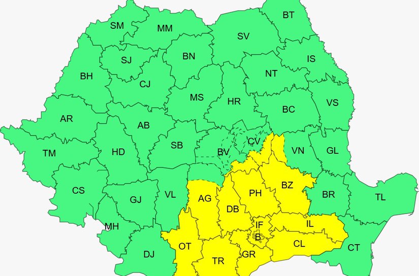 Vremea se răcește în toată țara. Meteorologii anunță ploi și lapoviță la munte