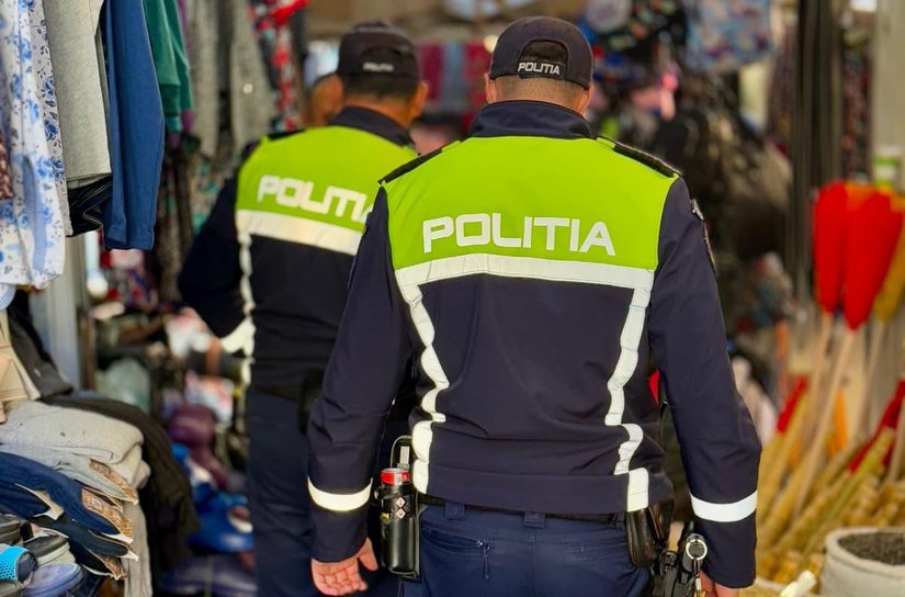 Razie de amploare a polițiștilor în Piața Centrală. Aproximativ 100 de forțe de ordine angrenate