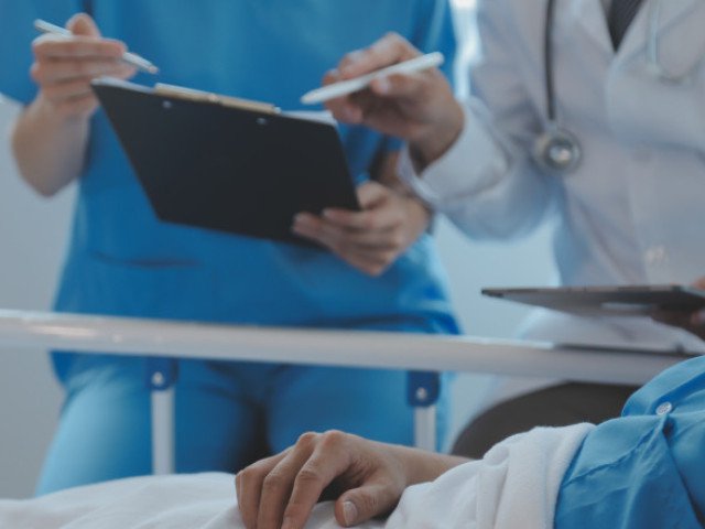 Primul deces provocat de gripă, în acest sezon. Douăsprezece cazuri de gripă confirmate prin analize de laborator într-o singură săptămână