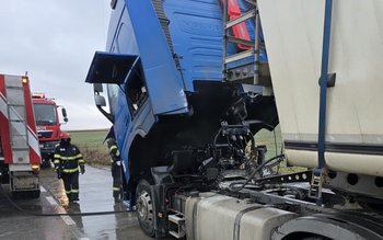 Un camion încărcat cu cereale …