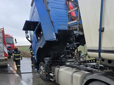 Un camion încărcat cu cereale …