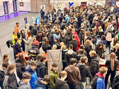Pompierii botoșăneni prezenți la Bursa …