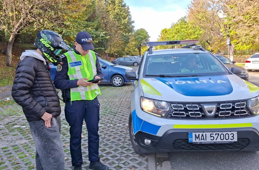 Polițiștii rutieri botoșăneni sunt în teren. Atenție, ploaia îi pune în pericol pietonii