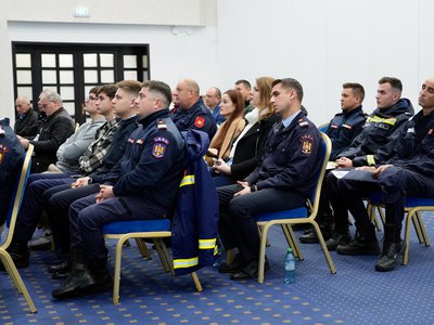 Cum pot fi protejate comunitățile …