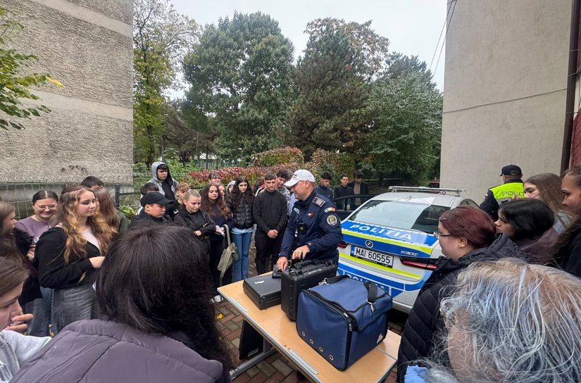 Activitate informativ-preventivă desfășurată de polițiștii din Dorohoi