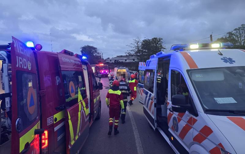 Accident grav! O persoană a decedat, iar alte două au fost rănite - FOTO