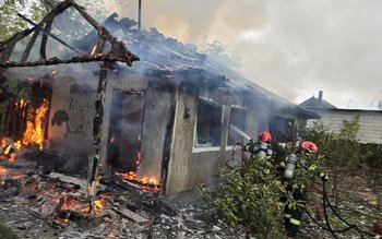 Incendiu la o casă din …