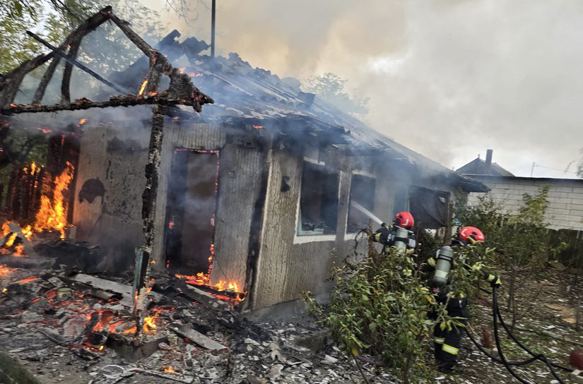 Incendiu la o casă din Ibăneasa, provocat de o sobă defectă