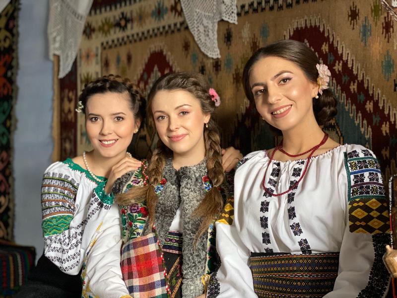 Cantec De Lume Fetele Din Botoșani Au Lansat O Nouă Piesă Stiri Botosani Ziare Botosani