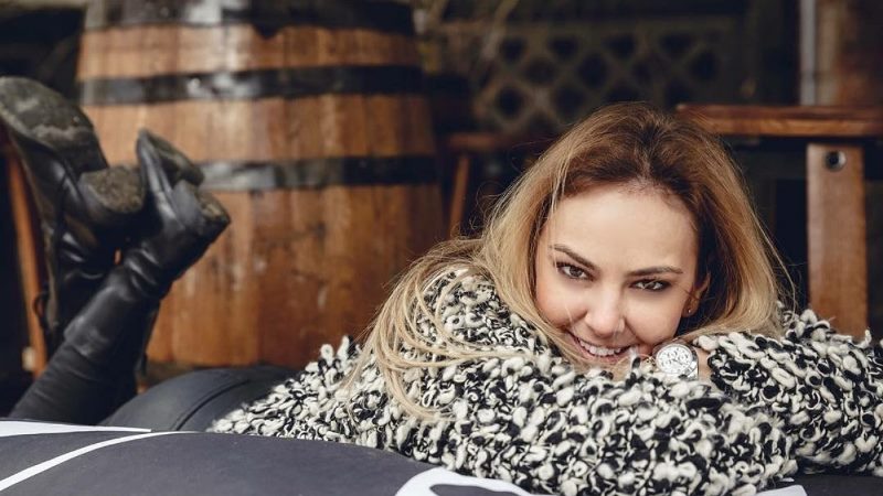 sudden shoot adopt Ce probleme a avut Roxana Ionescu din cauza bustului mare. - Stiri Botosani | Ziare Botosani sudden shoot adopt Ce probleme a avut Roxana Ionescu din cauza bustului mare. - Stiri Botosani | Ziare Botosani